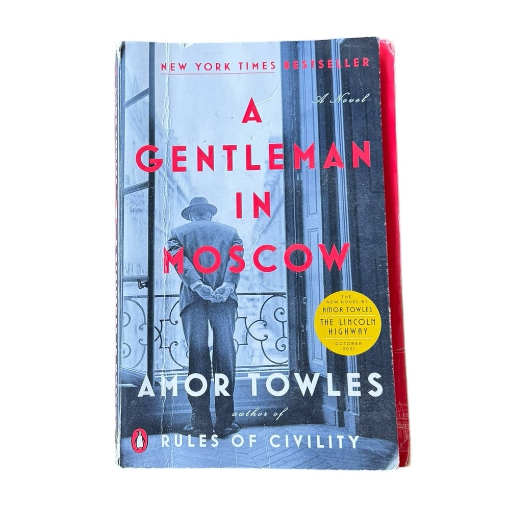 A Gentleman in Moscow: A Novel(paperback)